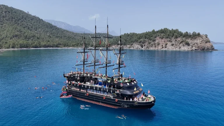 Medusa Cruise Tekne Turu 3 Adalar Maldiv