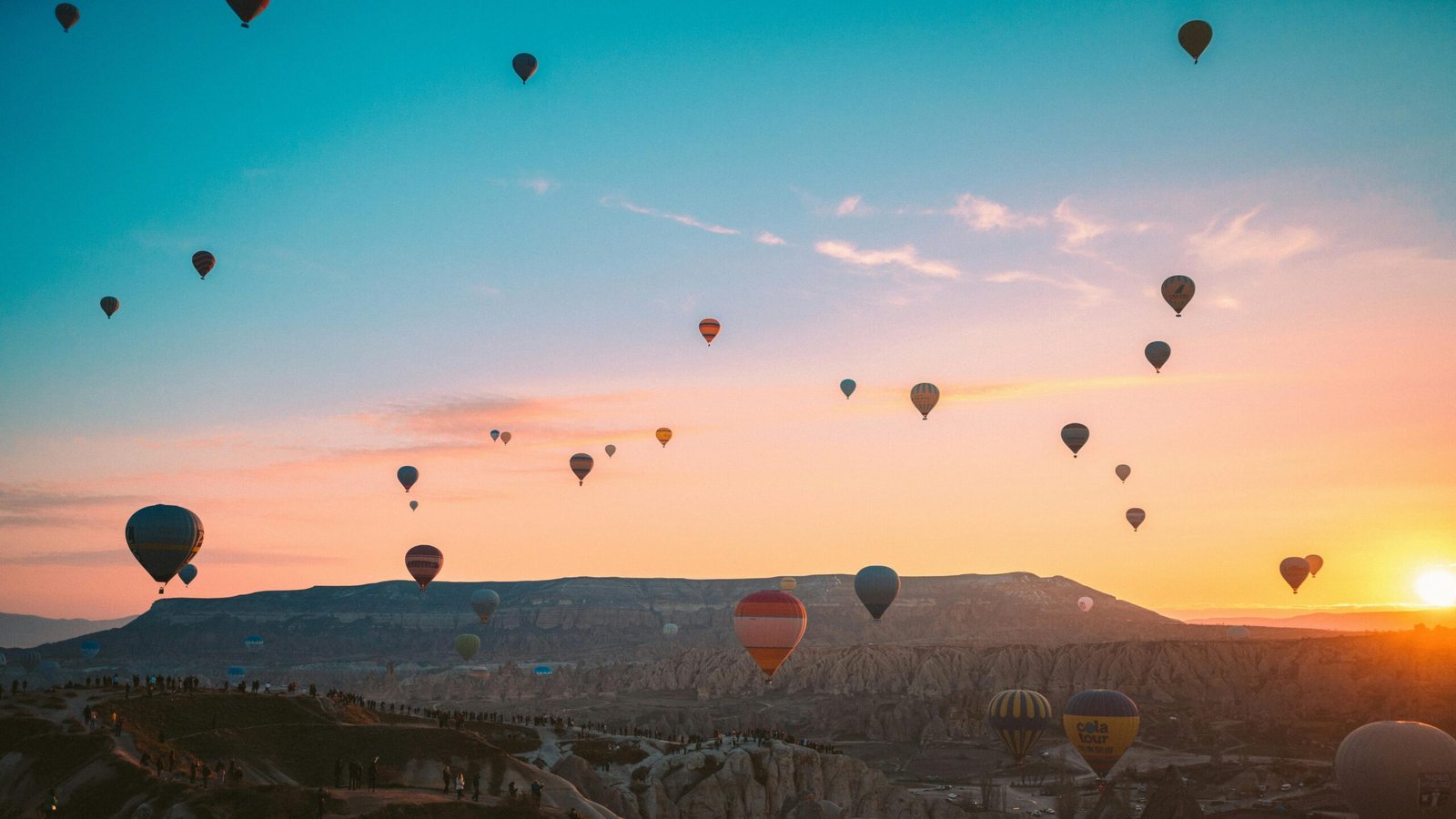 Kapadokya peri bacaları doğal oluşumları panorama