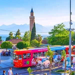 Antalya Şehir Turu - Kaleiçi tarihi sokakları ve Akdeniz manzarası